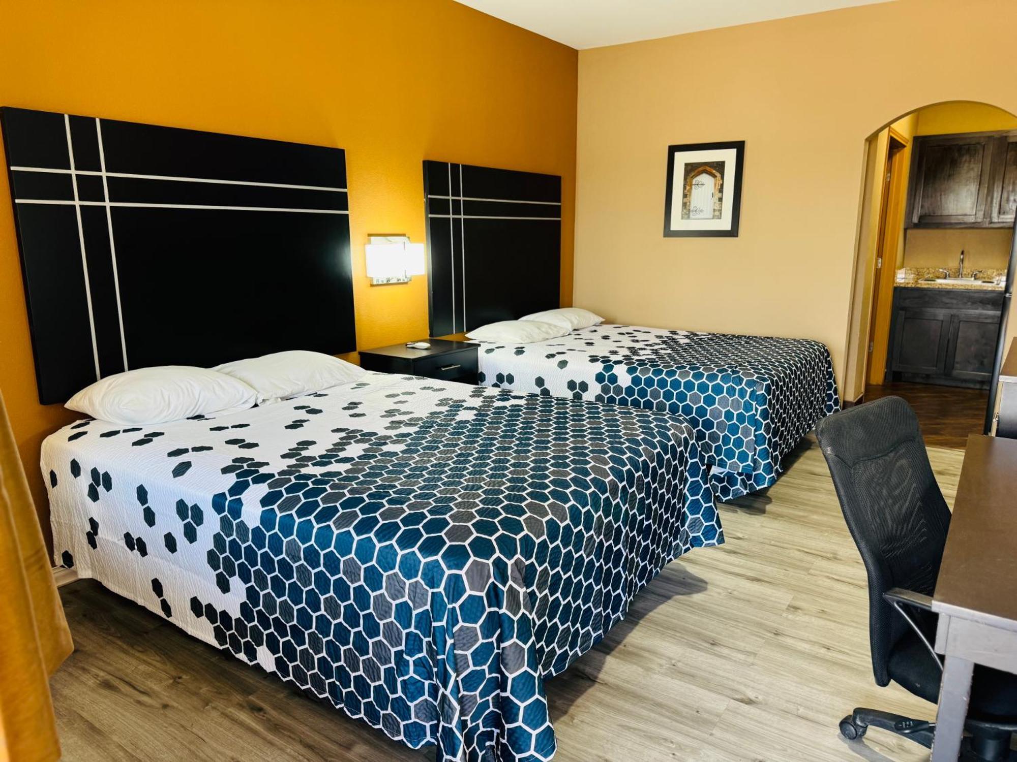 Executive Inn & Suites Флоресвілл Екстер'єр фото